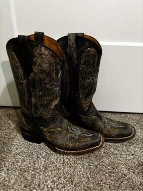Women's Black Distressed Western Ankle Boots with Embroidered Wing Detail